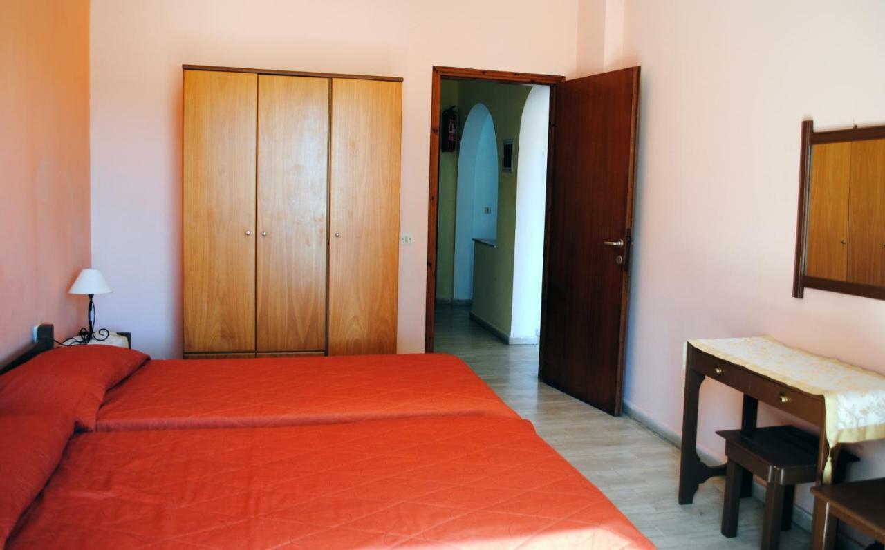 Hotel Olga Agios Stefanos Avliotes  Buitenkant foto